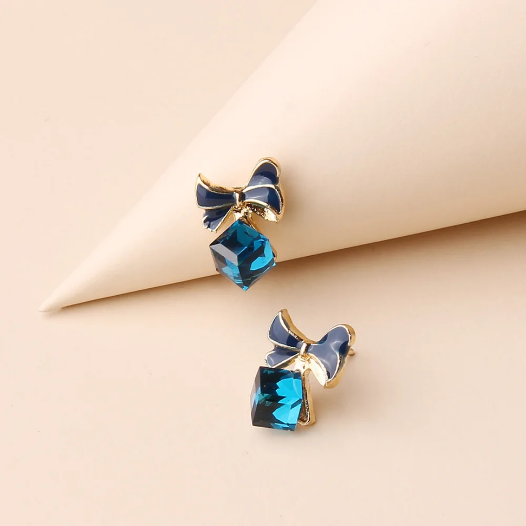 Sapphire Bow Studs