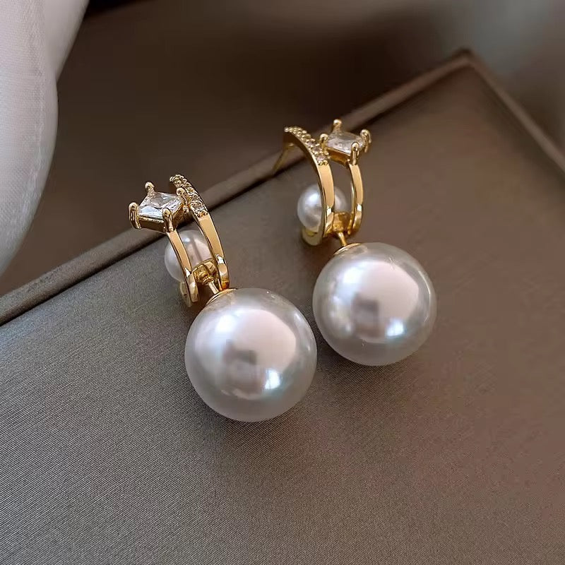 Dreamy Pearl Earrings