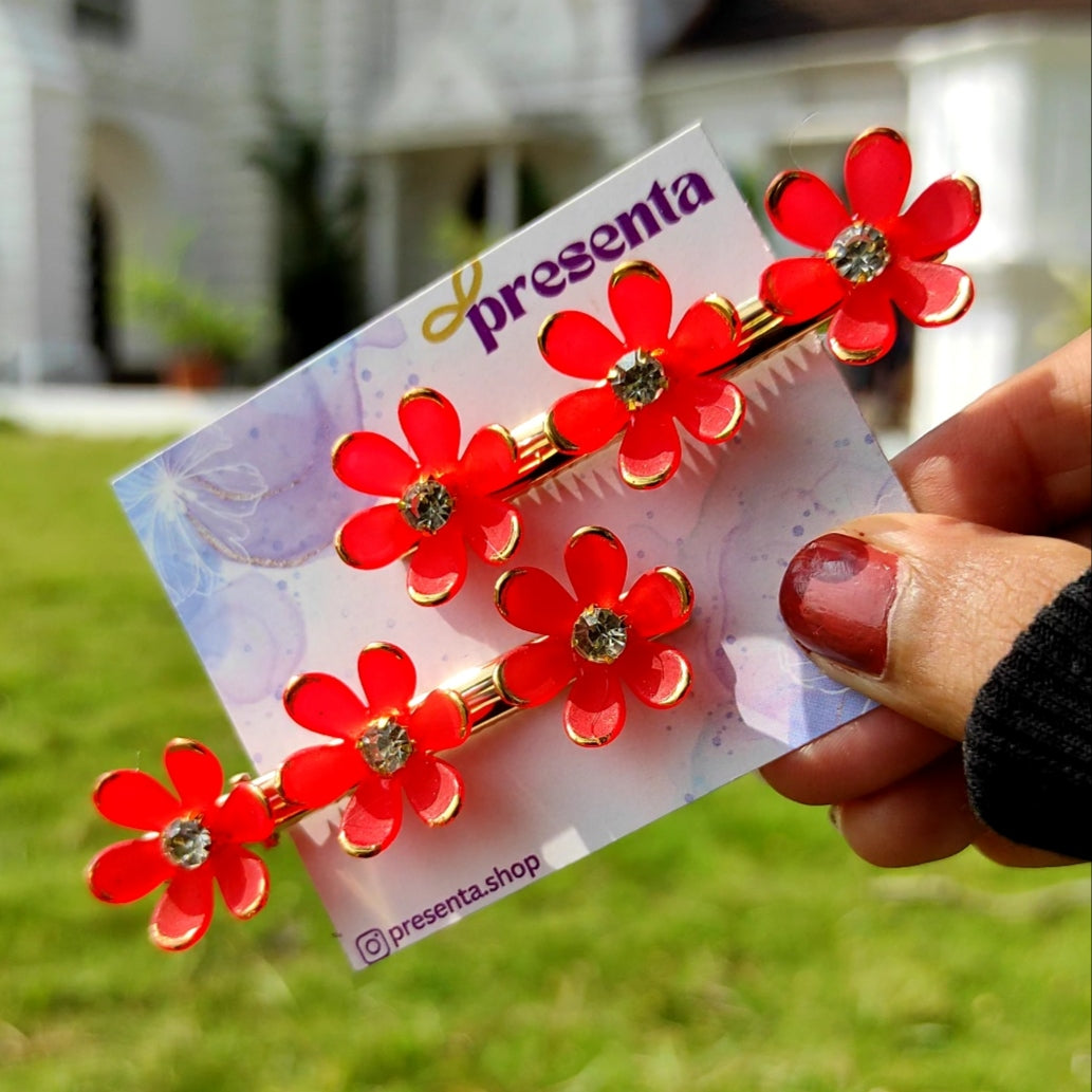 Petal Charm Hair Clip