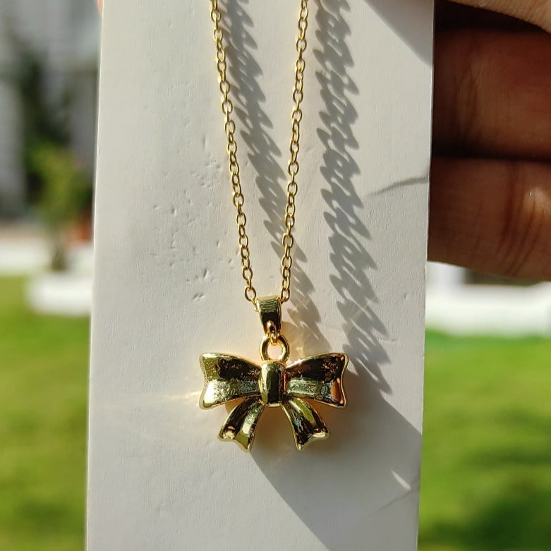 Golden Bow Necklace