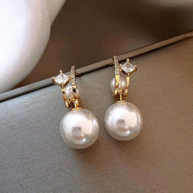 Dreamy Pearl Earrings